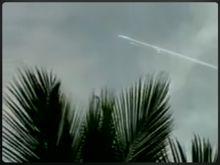 Mir Space Station Re-Entry And Burnup Over The Pacific Ocean https://www.youtube.com/watch?v=h902KJb0cfE